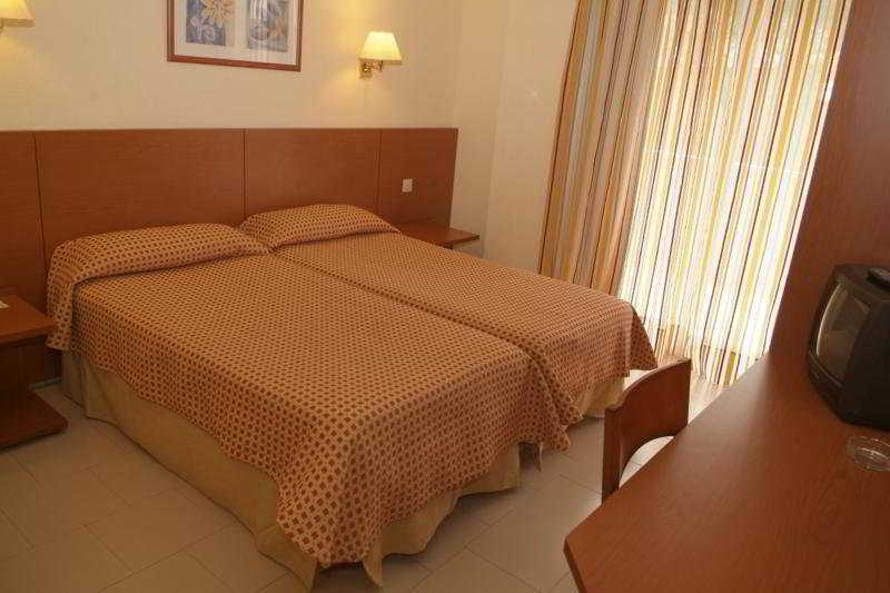 Hotel Mediterraneo Roses Ngoại thất bức ảnh